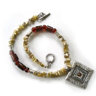 front-page-dual-brown-side-images